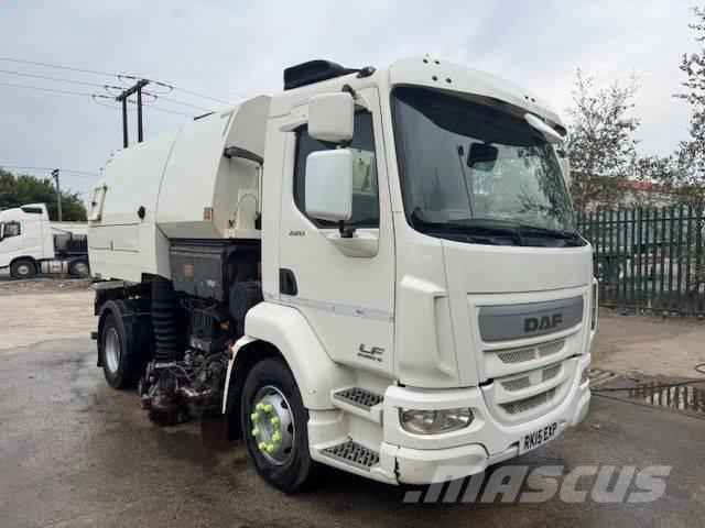 DAF LF 220 شاحنات كاسحة