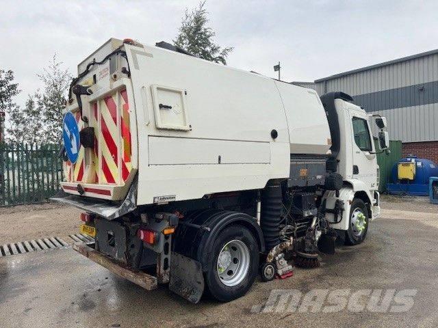 DAF LF 220 شاحنات كاسحة