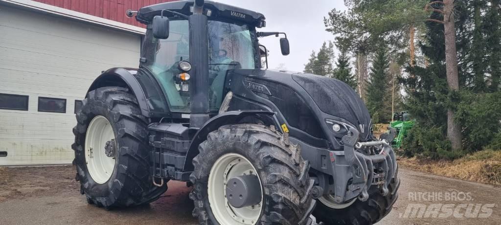 Valtra S 274 الجرارات