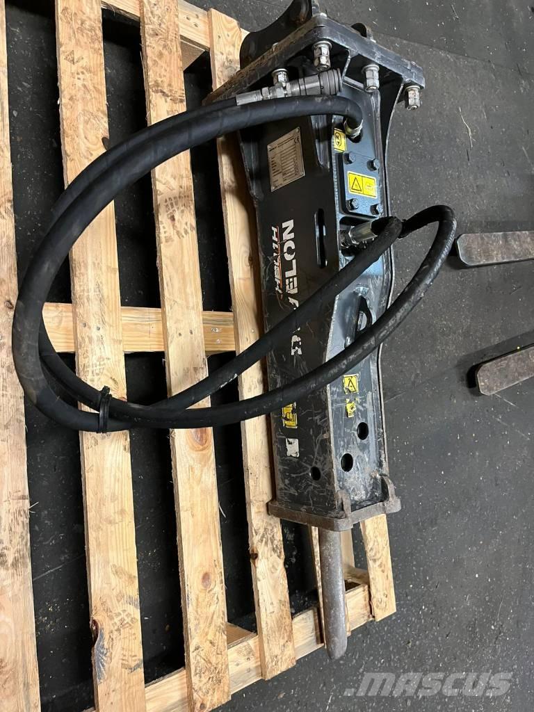 Develon HB01 مطارق / كسارات