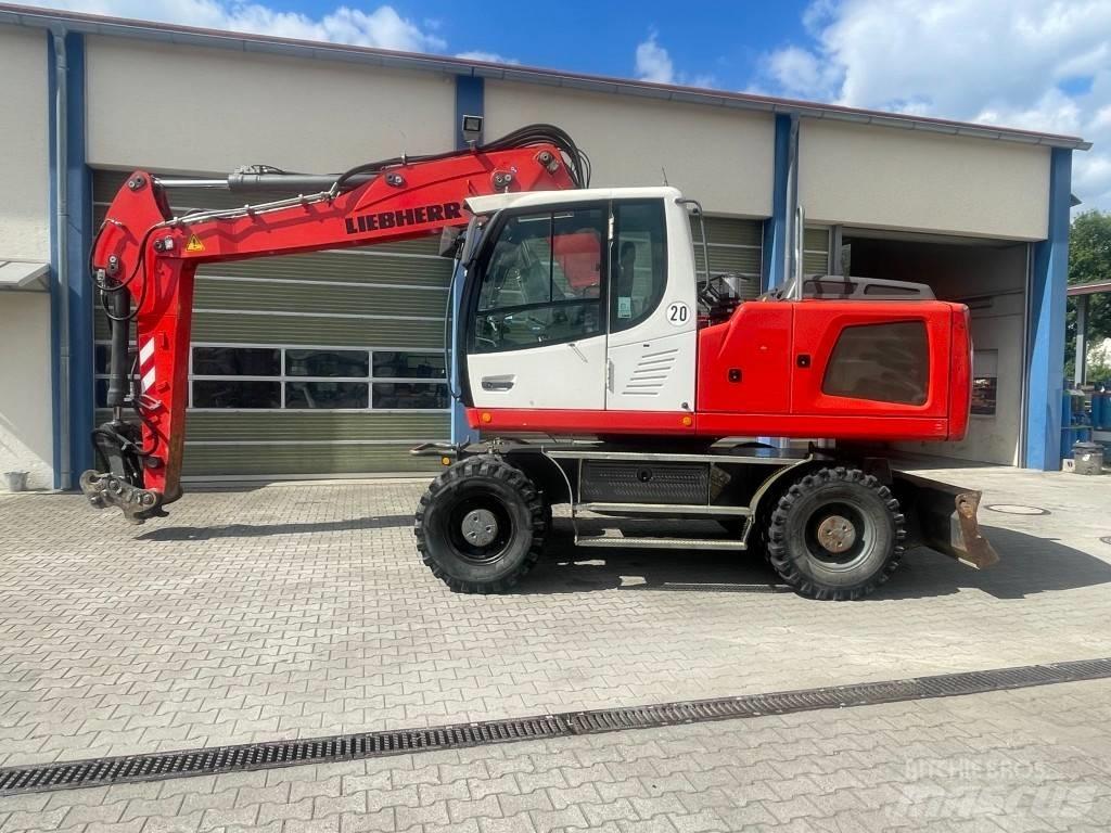 Liebherr A 920 حفارات بعجل