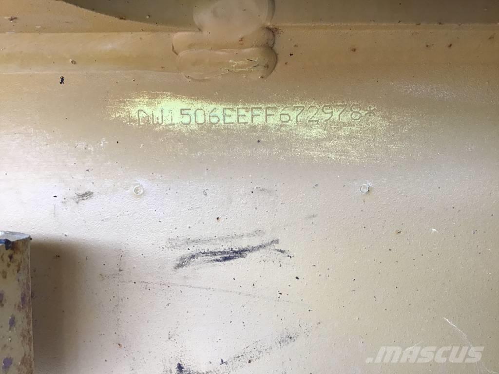 Bell L 1506 E لوادر بعجل