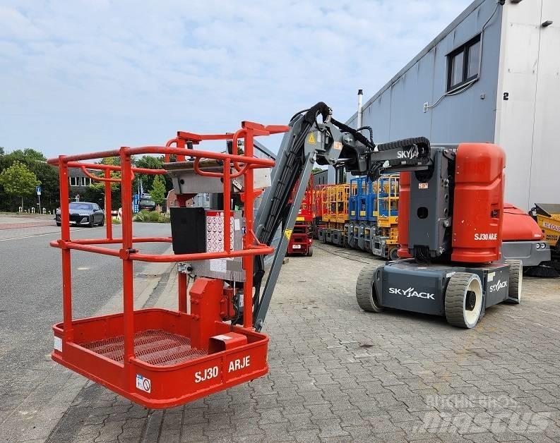 SkyJack SJ 30 ARJE رافعات سلة مفصلية