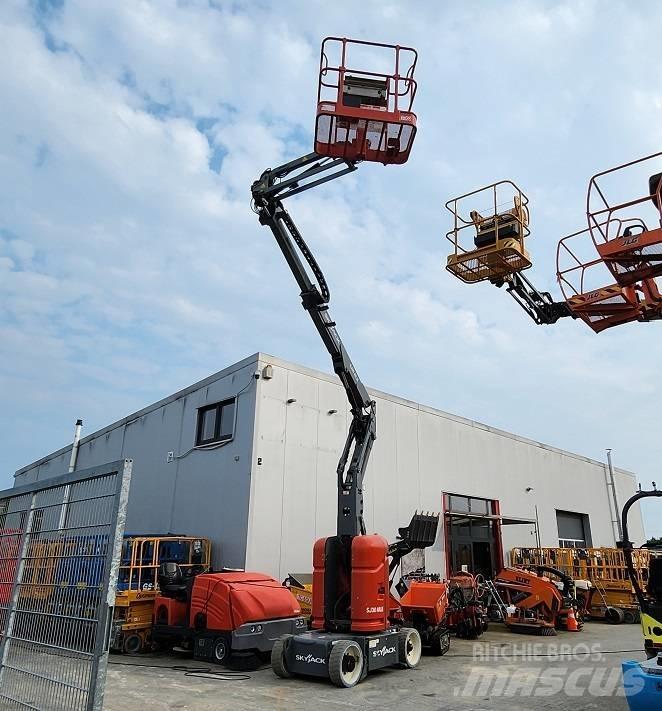 SkyJack SJ 30 ARJE رافعات سلة مفصلية