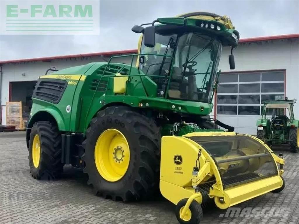 John Deere 8600i علافات ذاتية الدفع