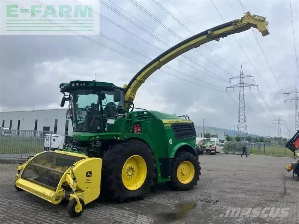 John Deere 8600i علافات ذاتية الدفع