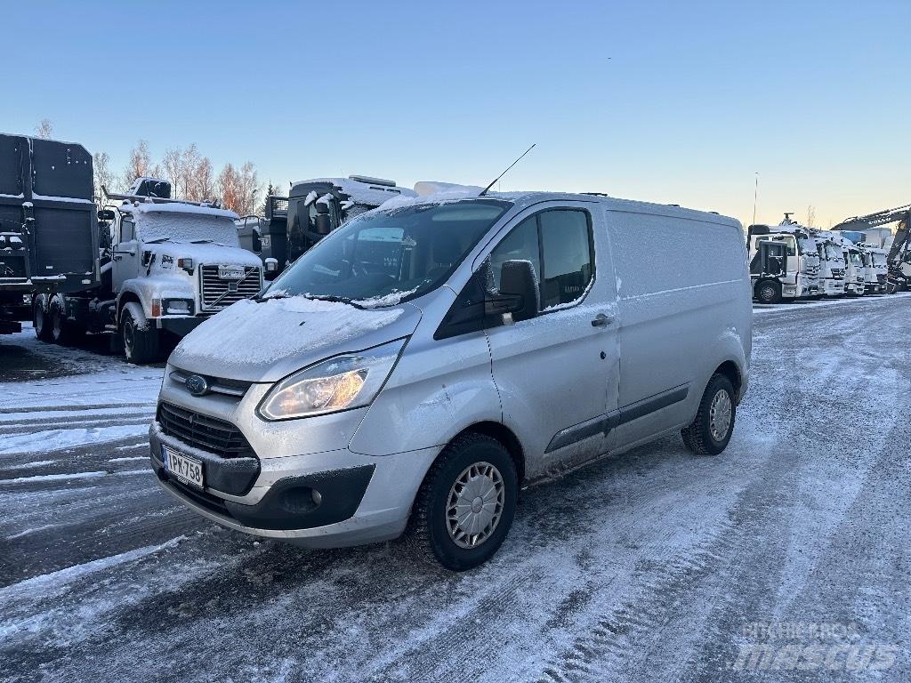 Ford Transit custom شاحنة مقفلة