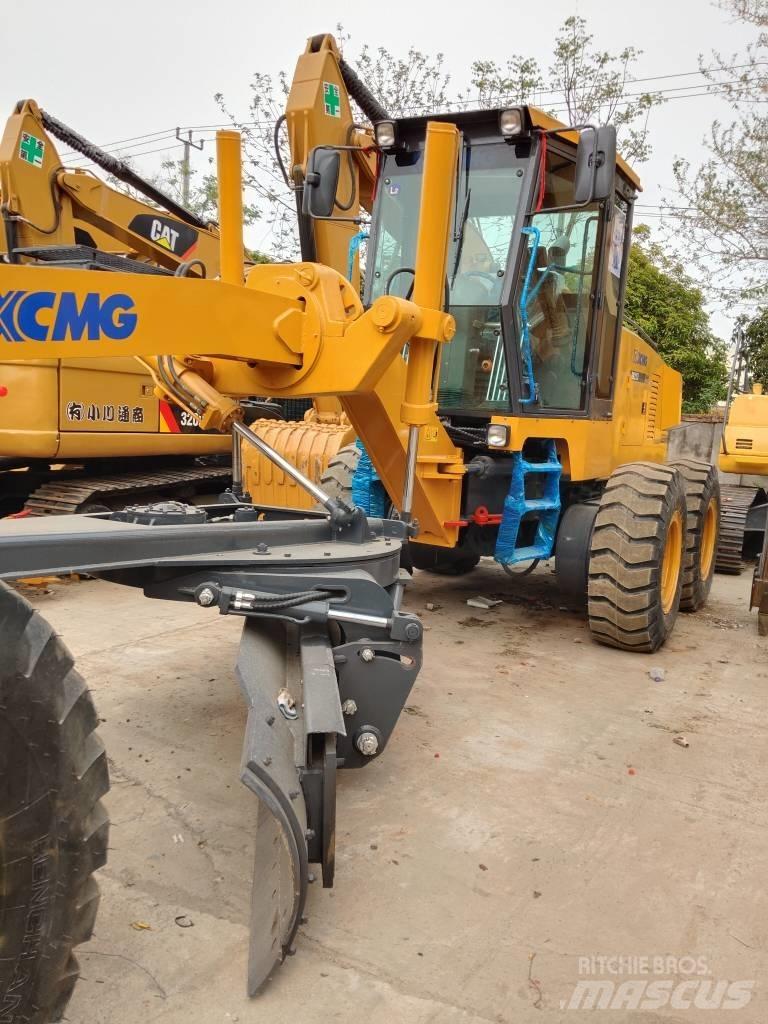 XCMG GR 2153 معدات تمهيد الطرق