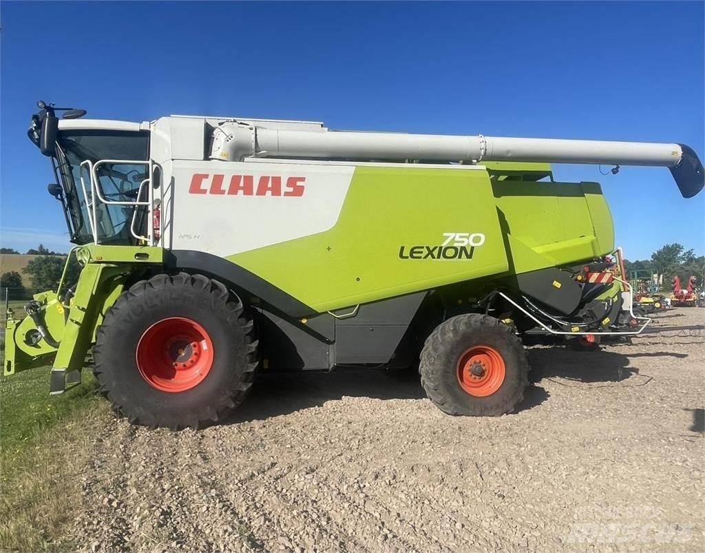 CLAAS Lexion 750 حصادات