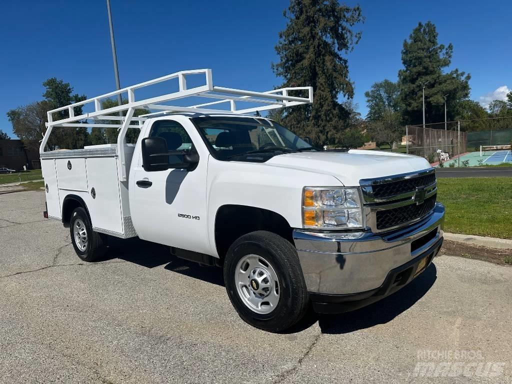 Chevrolet 2500 HD شاحنات خفيفة/مفصلية الجوانب