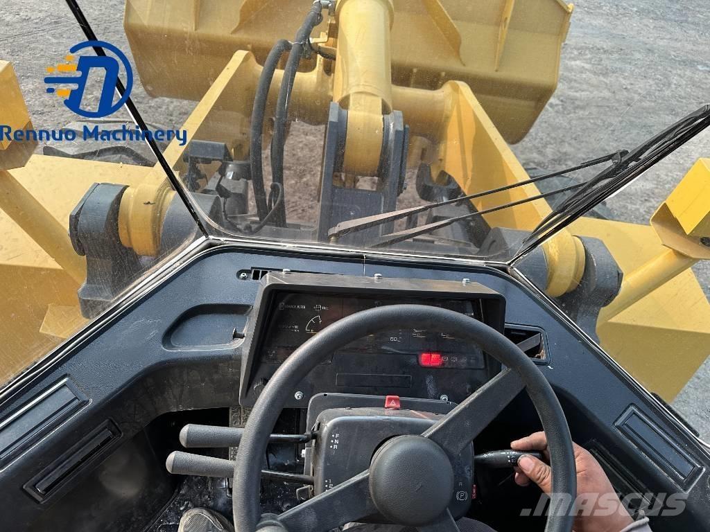 Komatsu WA380 لوادر بعجل