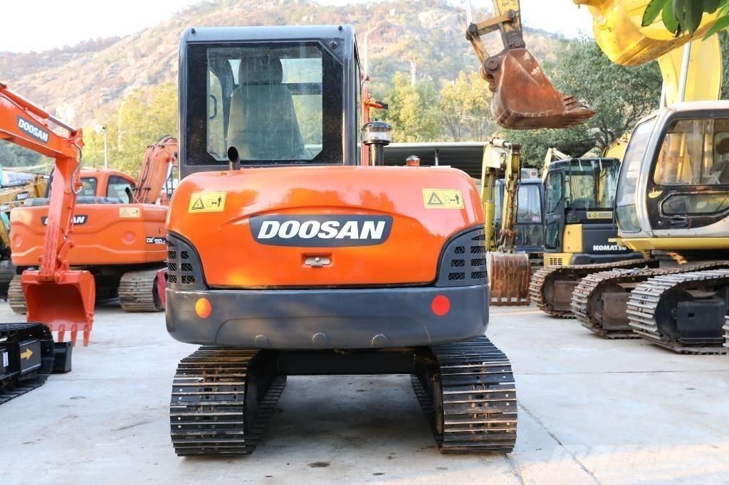 Doosan DH 60-7 حفارات صغيرة أقل من 7 طن (حفارات صغيرة)