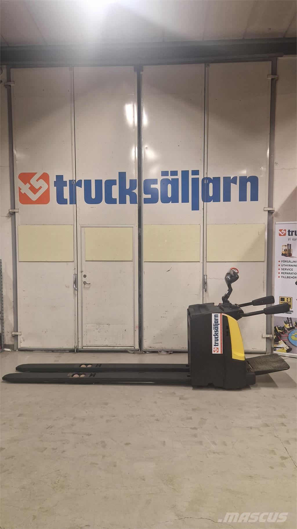 Hyster P2.5S معدات التكديس الجوالة