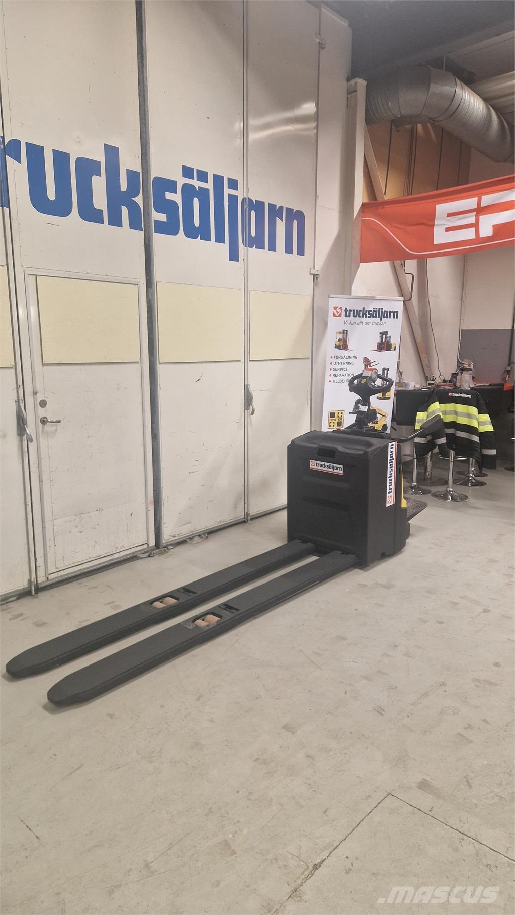 Hyster P2.5S معدات التكديس الجوالة