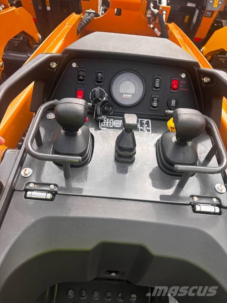 CASE TL 100 لوادر صغيرة