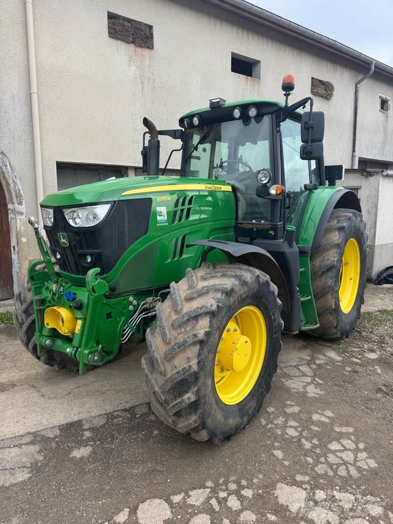 John Deere 6155M الجرارات