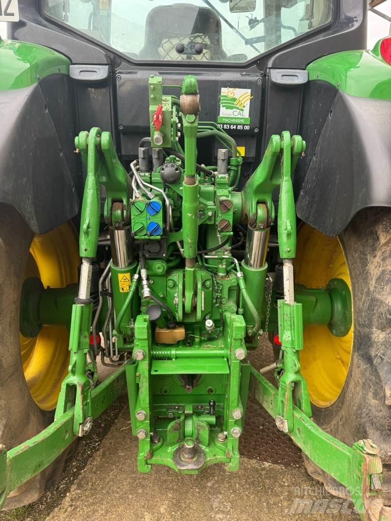 John Deere 6155M الجرارات