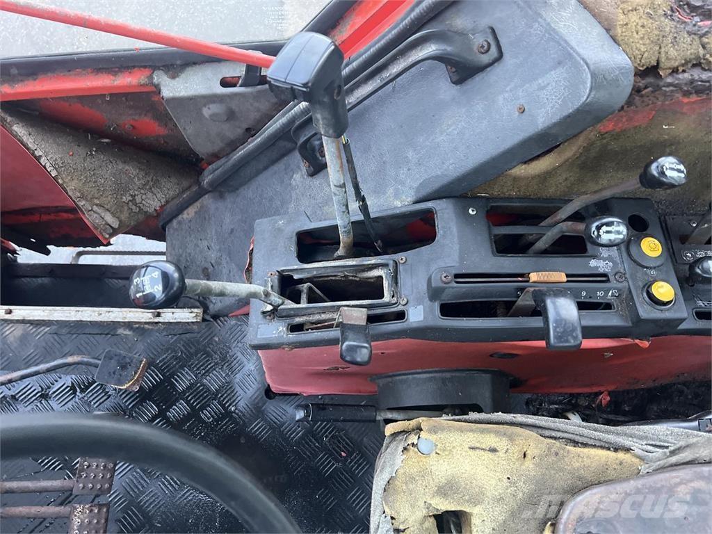 Valtra Valmet 705 الجرارات