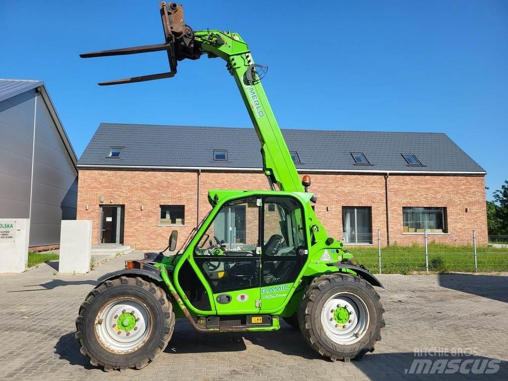 Merlo P32.6 PLUS لوادر متعددة الأغراض