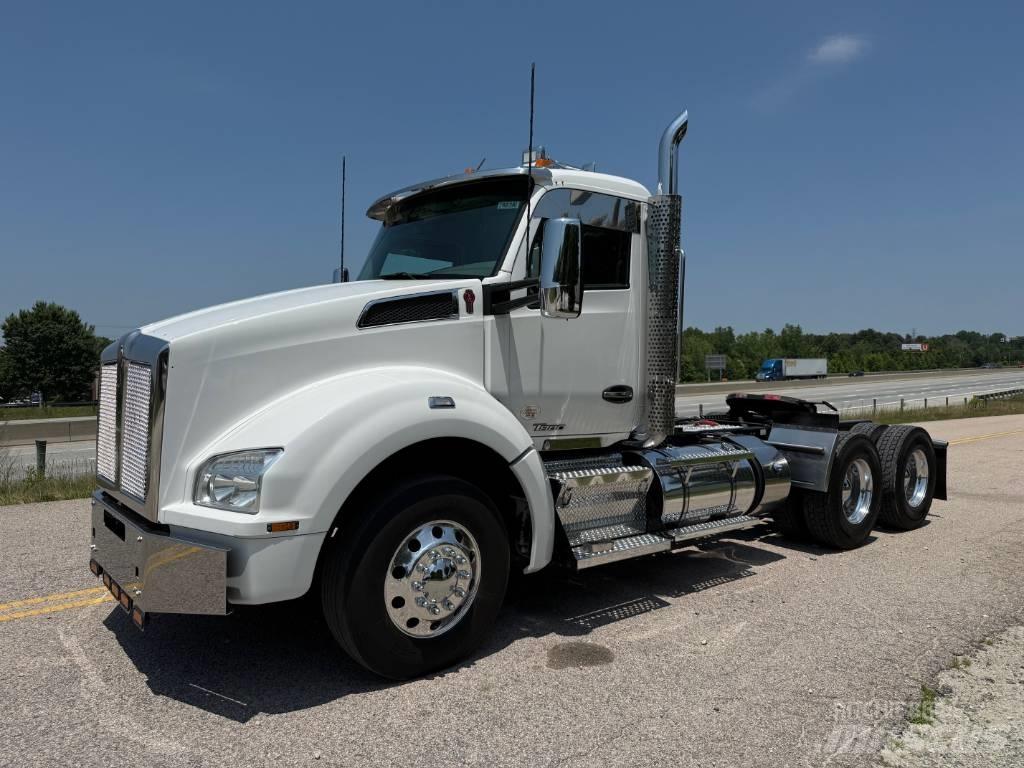 Kenworth T 880 وحدات الجر