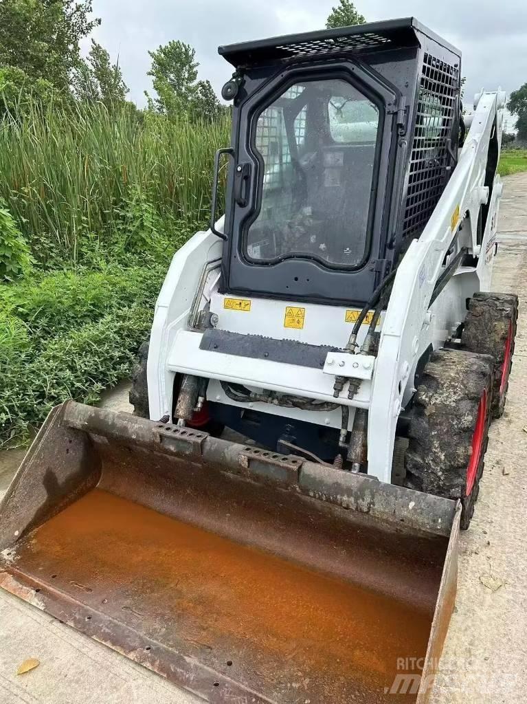 Bobcat S 18 لوادر انزلاقية التوجيه