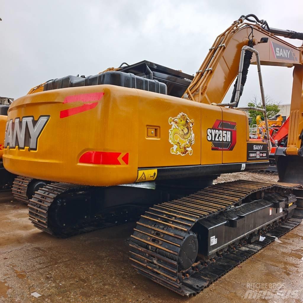 Sany SY 235 C حفارات زحافة