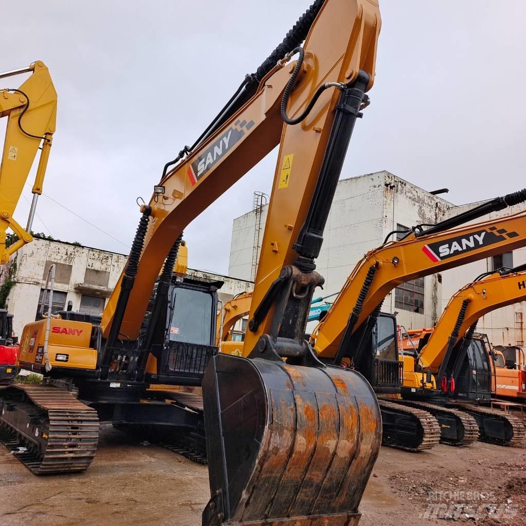 Sany SY 235 C حفارات زحافة