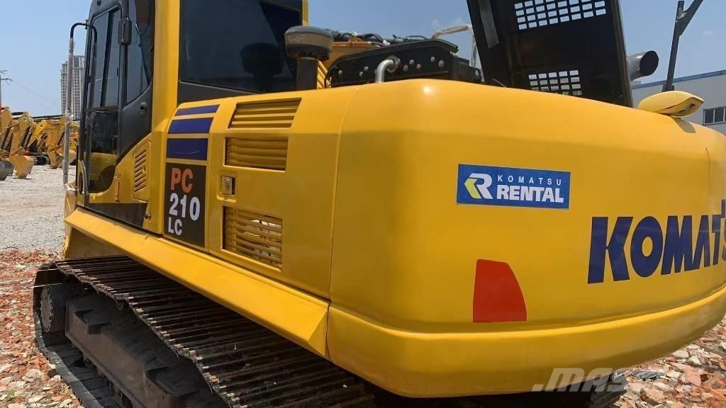 Komatsu PC 210 LC حفارات زحافة