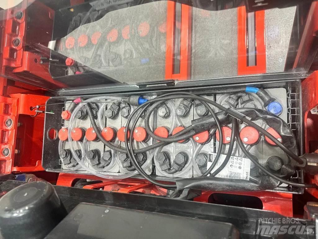 Linde L 14 معدات التكديس الجوالة