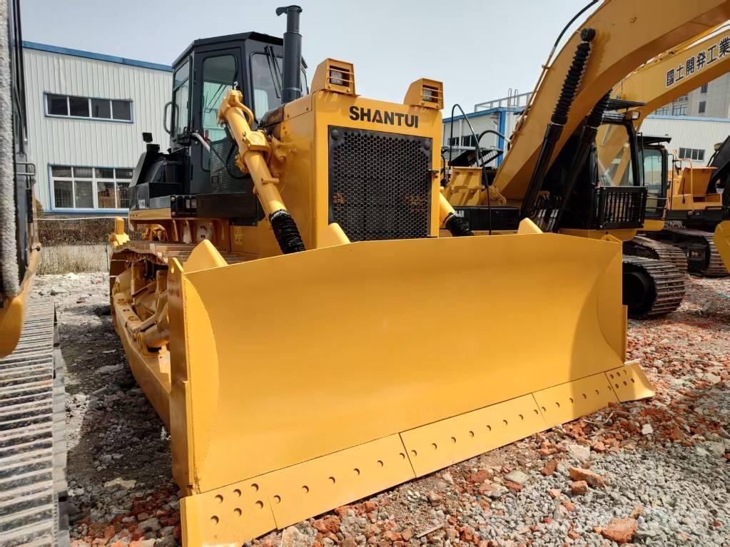 Shantui SD22 بلدوزرات مجنزرة