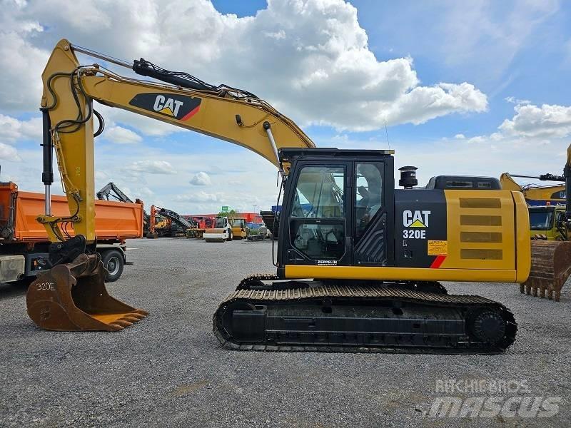 CAT 320 EL حفارات زحافة