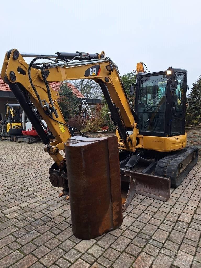 CAT 305 E2 + Powertilt حفارات صغيرة أقل من 7 طن (حفارات صغيرة)