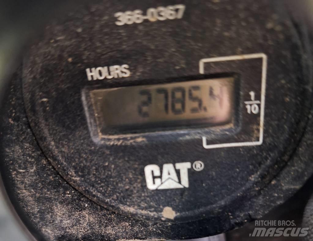 CAT 305 E2 + Powertilt حفارات صغيرة أقل من 7 طن (حفارات صغيرة)