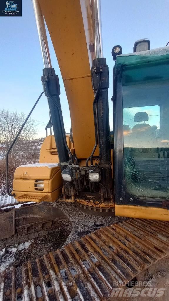 CAT 319 D L حفارات زحافة