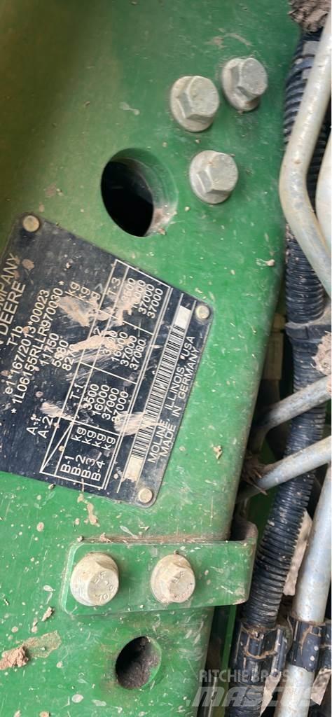 John Deere 6155R الجرارات