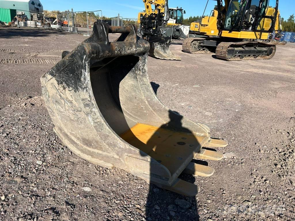 CAT 325 حفارات زحافة
