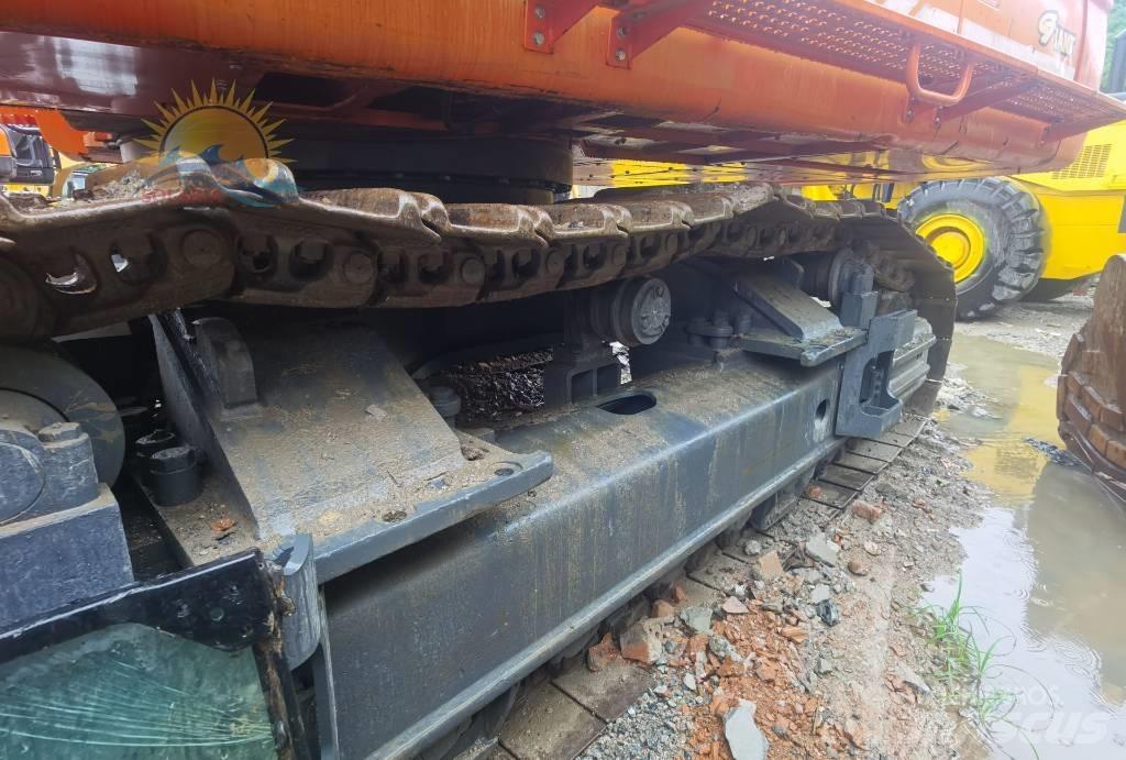 Doosan DX 500 LC حفارات زحافة