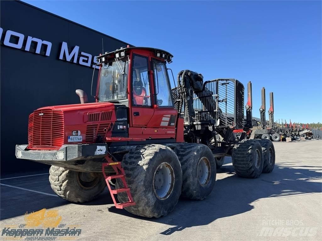 Komatsu 895 شاحنات