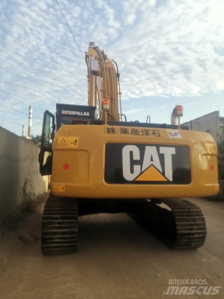 CAT 330 D حفارات زحافة