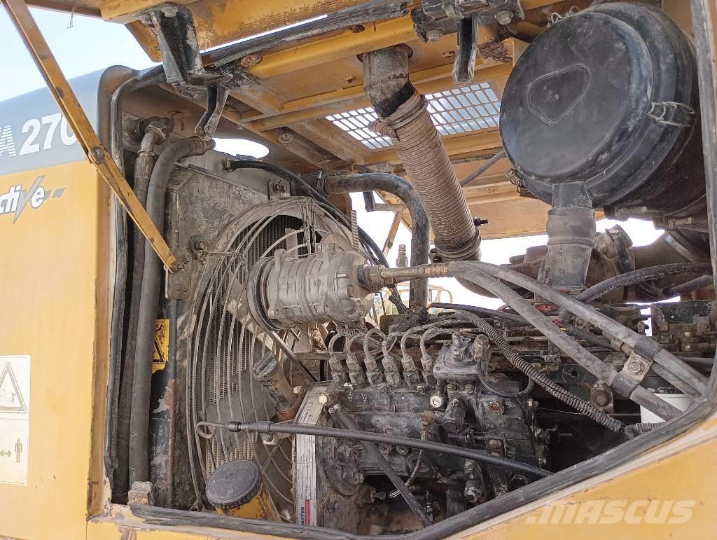 Komatsu WA 270 لوادر بعجل