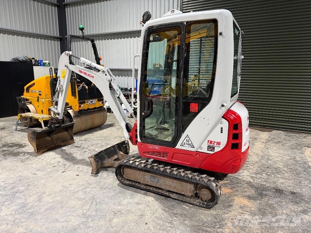 Takeuchi TB 216 حفارات صغيرة أقل من 7 طن (حفارات صغيرة)
