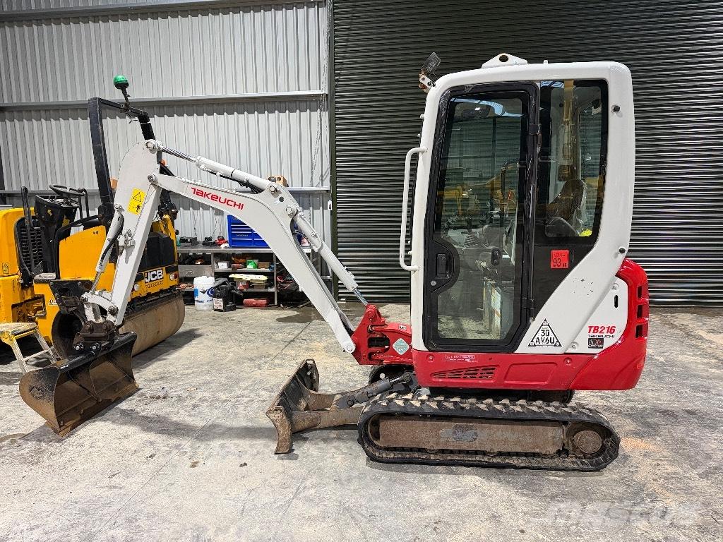 Takeuchi TB 216 حفارات صغيرة أقل من 7 طن (حفارات صغيرة)