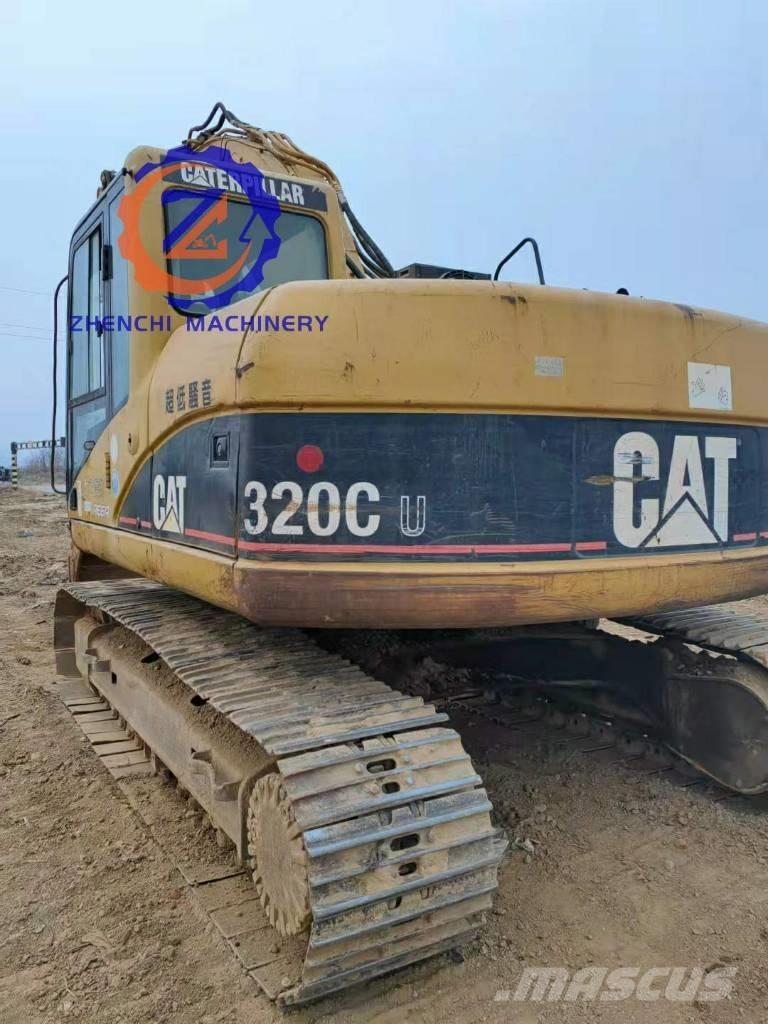 CAT 320 C U حفارات زحافة