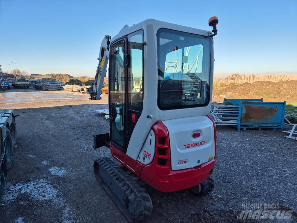 Takeuchi TB 216 حفارات صغيرة أقل من 7 طن (حفارات صغيرة)