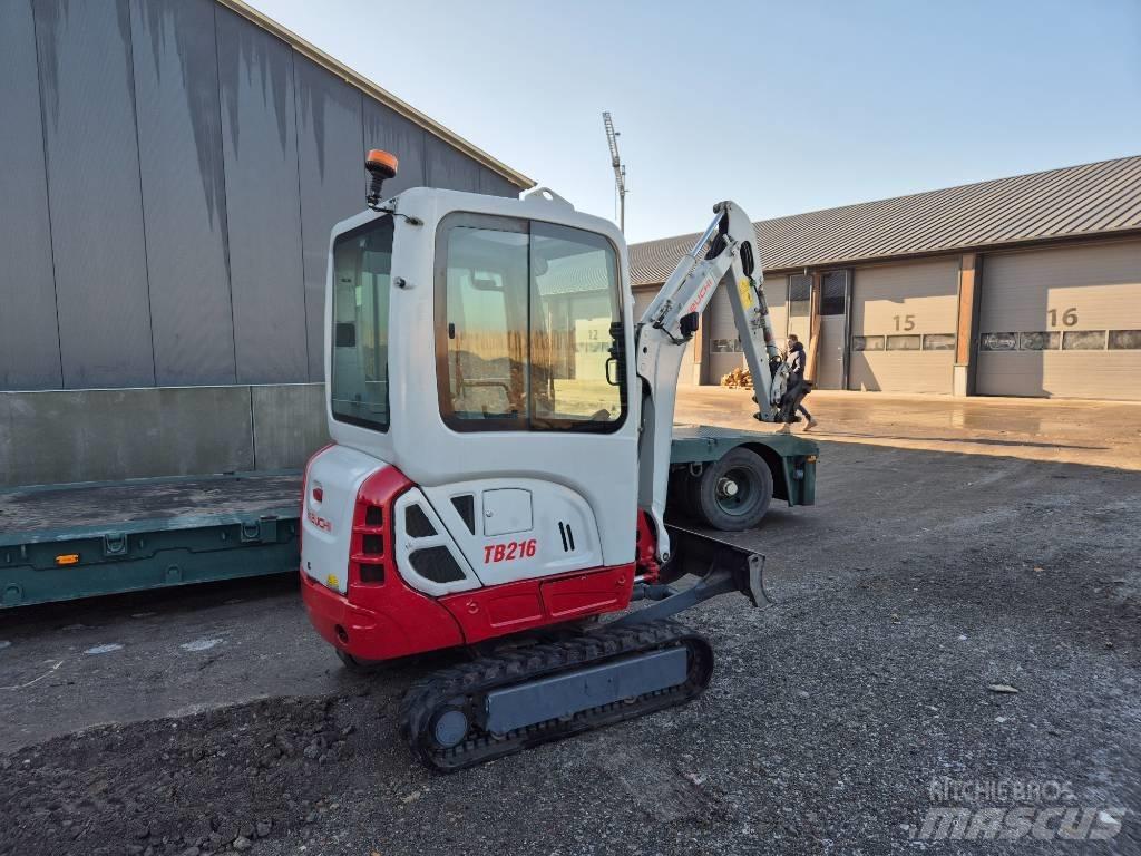 Takeuchi TB 216 حفارات صغيرة أقل من 7 طن (حفارات صغيرة)