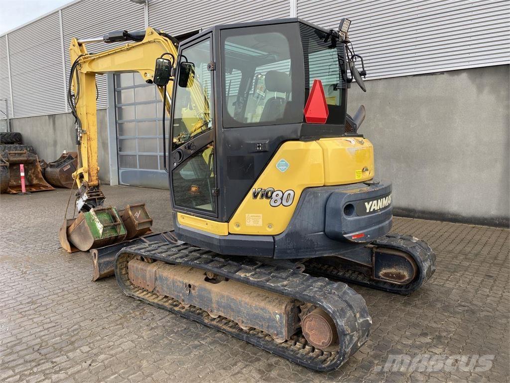 Yanmar VIO80-1A حفارات بعجل