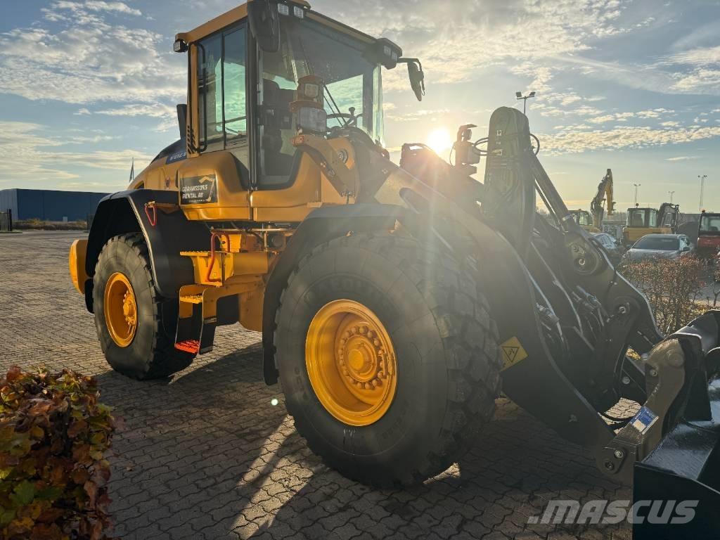 Volvo L 90 H لوادر بعجل