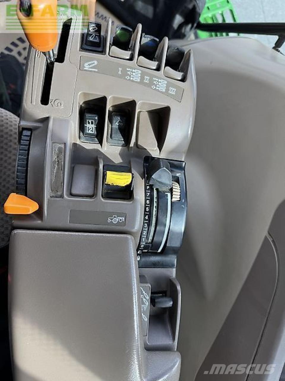 John Deere 6150r الجرارات