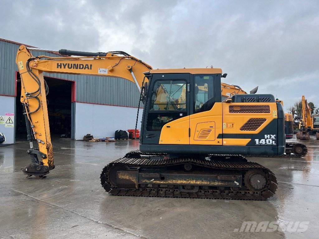 Hyundai HX140L حفارات زحافة