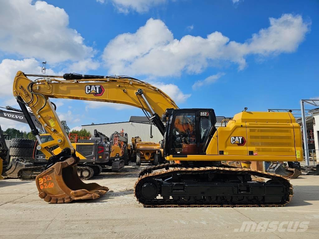 CAT 352 حفارات زحافة